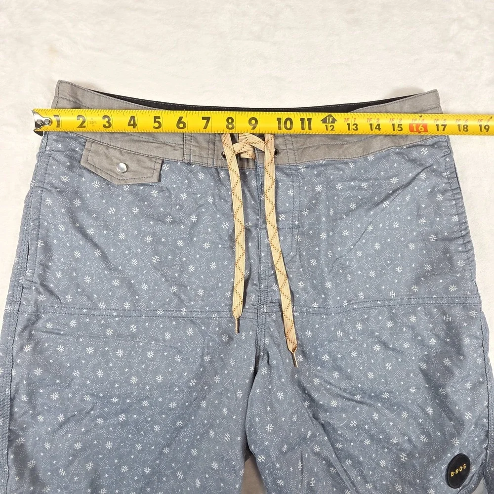 Howler Brothers Bros Blue Stretch Vaquero Swim Trunks Board Shorts Men's Size 34